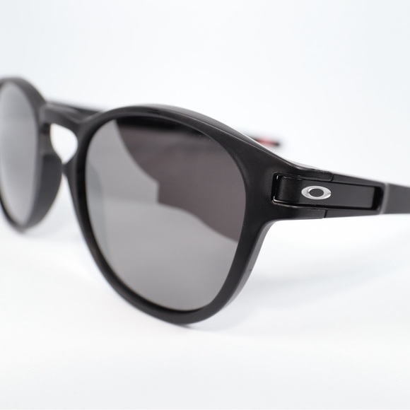 Oakley Other - Oakley Latch Matte Black Lens  Primz  OO9265-2753 134MM silver Metal Logo,Shades